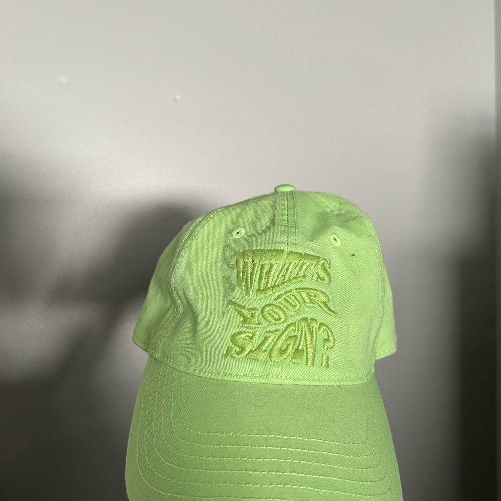 Aerie hat